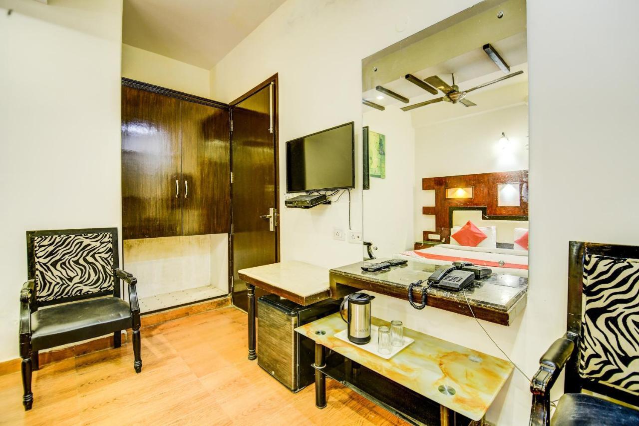 Oyo Hotel Asko International Near Gurudwara Shri Bangla Sahib New Delhi Eksteriør billede