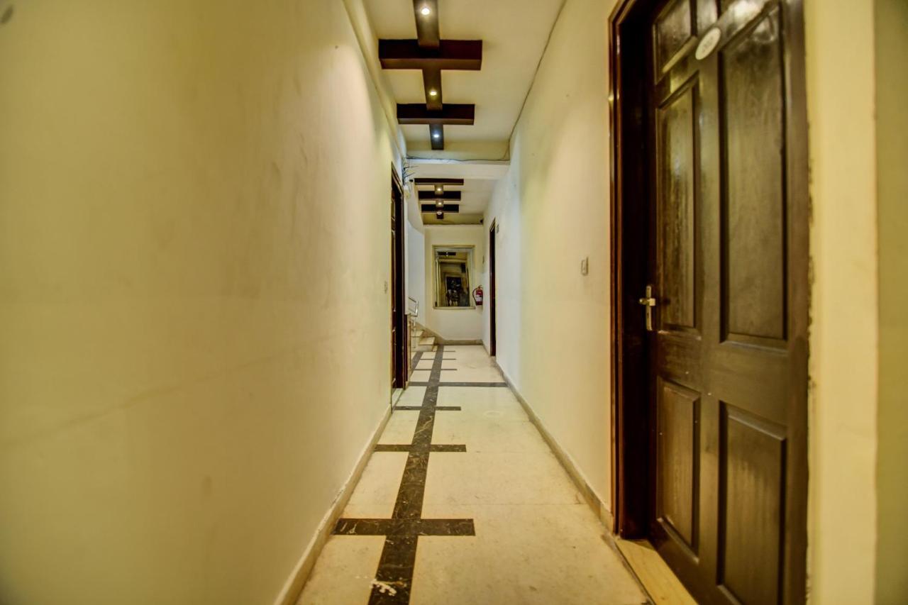 Oyo Hotel Asko International Near Gurudwara Shri Bangla Sahib New Delhi Eksteriør billede