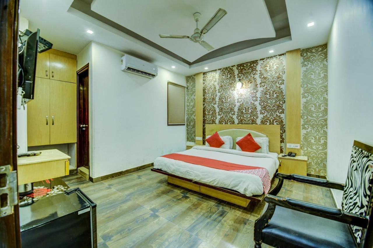 Oyo Hotel Asko International Near Gurudwara Shri Bangla Sahib New Delhi Eksteriør billede